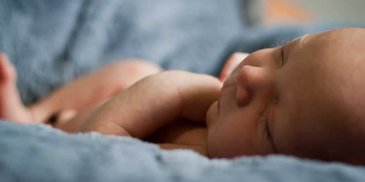 Safe Sleeping Position for the Baby